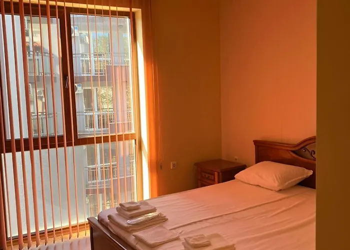 Sunny 2 Апартамент *